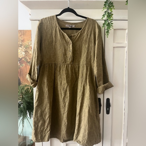Flax Dresses & Skirts - FLAX GREEN LONG SLEEVE BABY DOLL DRESS TO CUTE nwot P